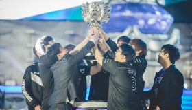 瑞士轮赛制革新电竞赛事观赏性：跨区强强对话驱动电竞全球化与国际赛事革新